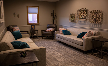 comfort cove lounge room